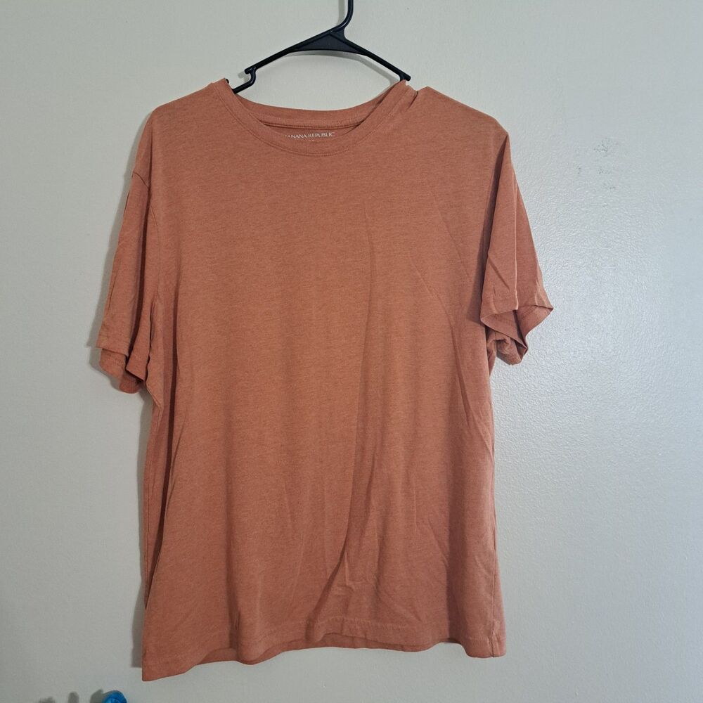 BANANA REPUBLIC PREMIUM WASH T SHIRT SIZE L